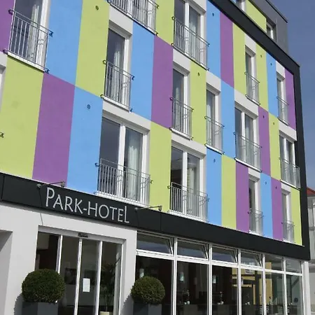 מלון Parkhotel 3*