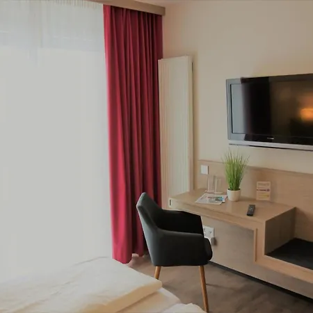 Parkhotel מלון פפארקירכן